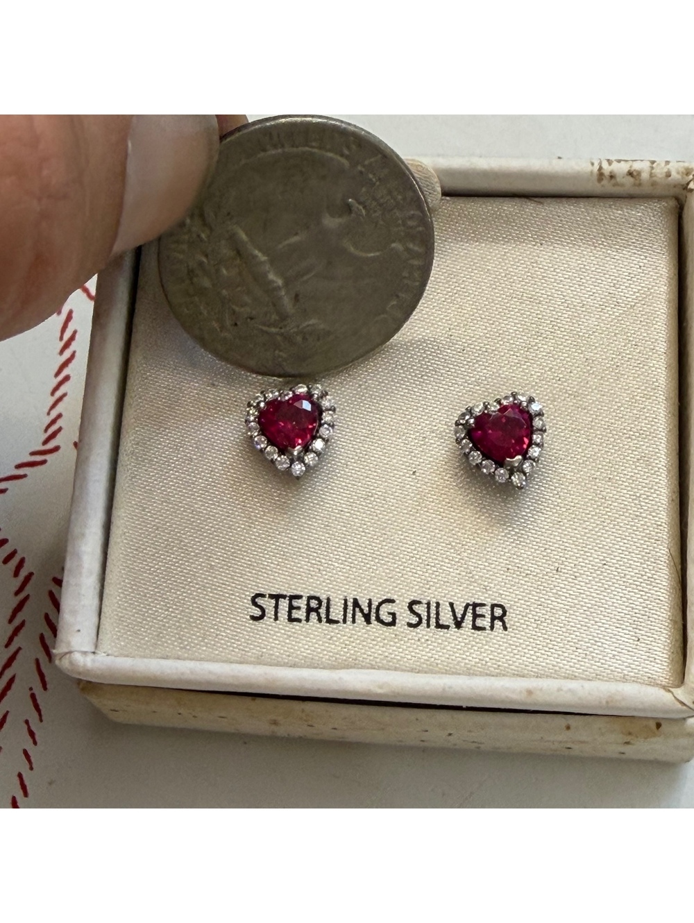 Ruby & sterling heart stud earrings vintage - Picture 2 of 3